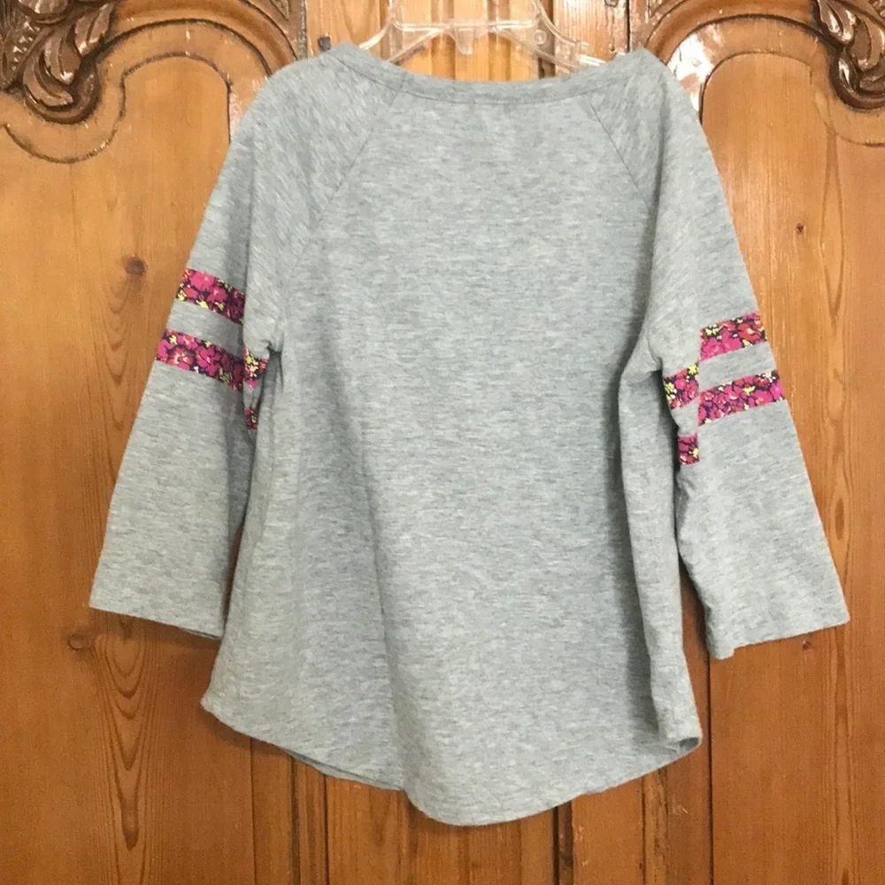 GapKids Gray Tee with “86” Sequin Graphic